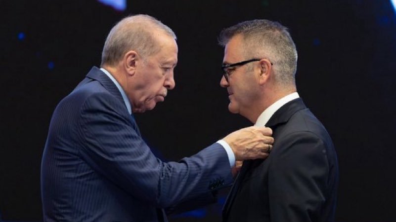 CHP-də daha iki qalmaqallı istefa