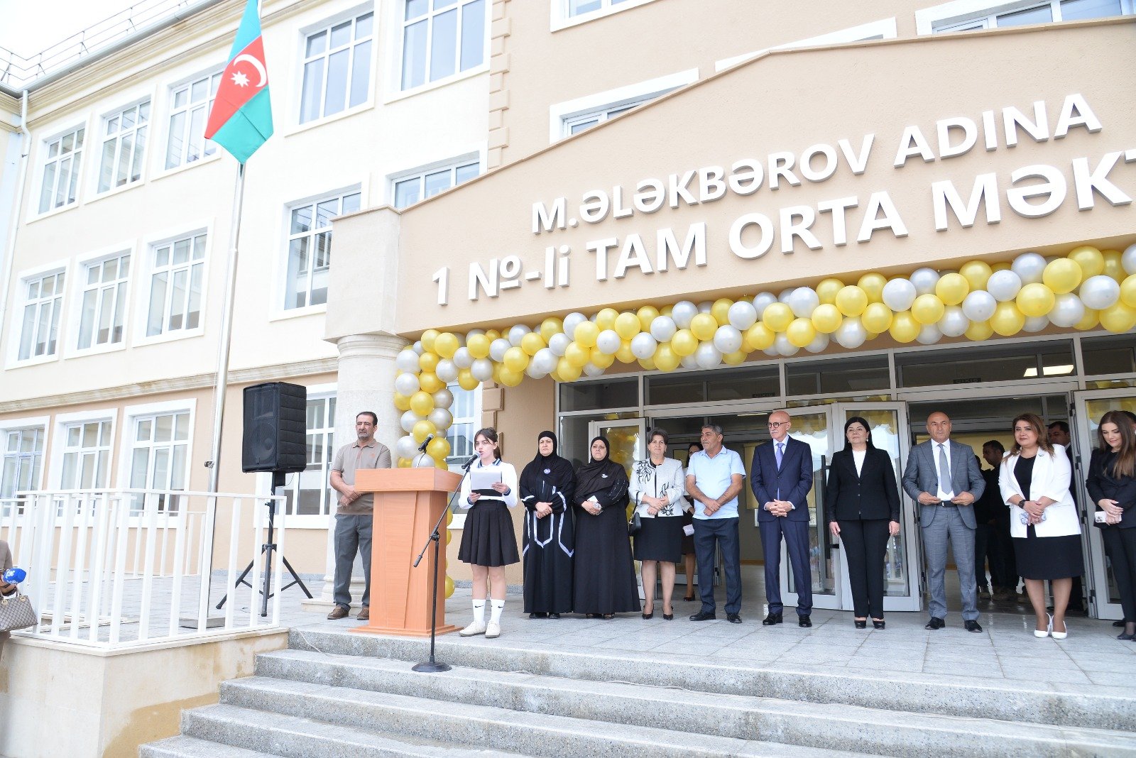 Nazirlik rəsmiləri Bilik Günü tədbirlərində