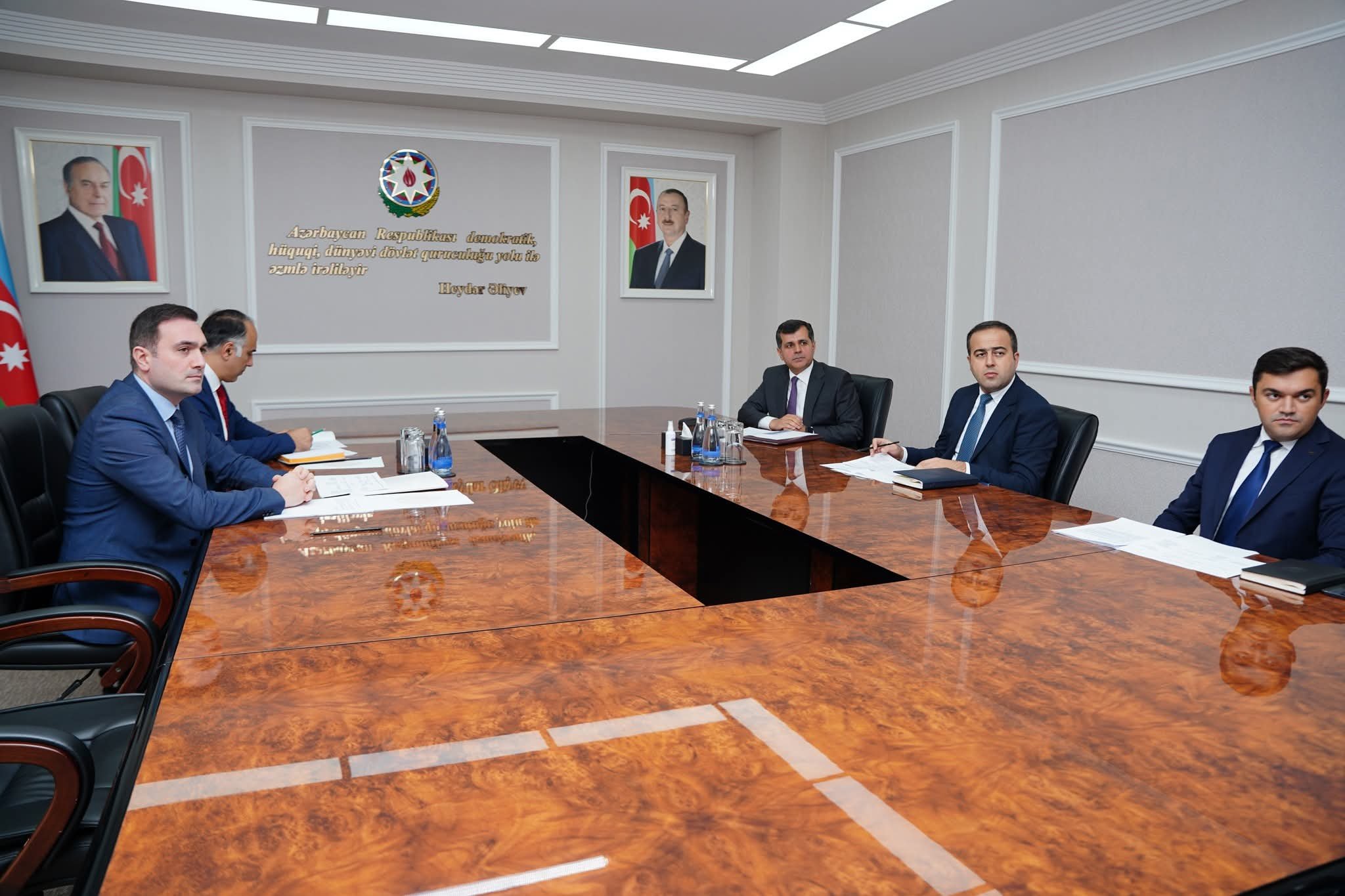 Ədliyyə nazirinin müavini Abiddin Hüseynov bölgələrdə yaşayan vətəndaşların müraciətlərini dinləyib