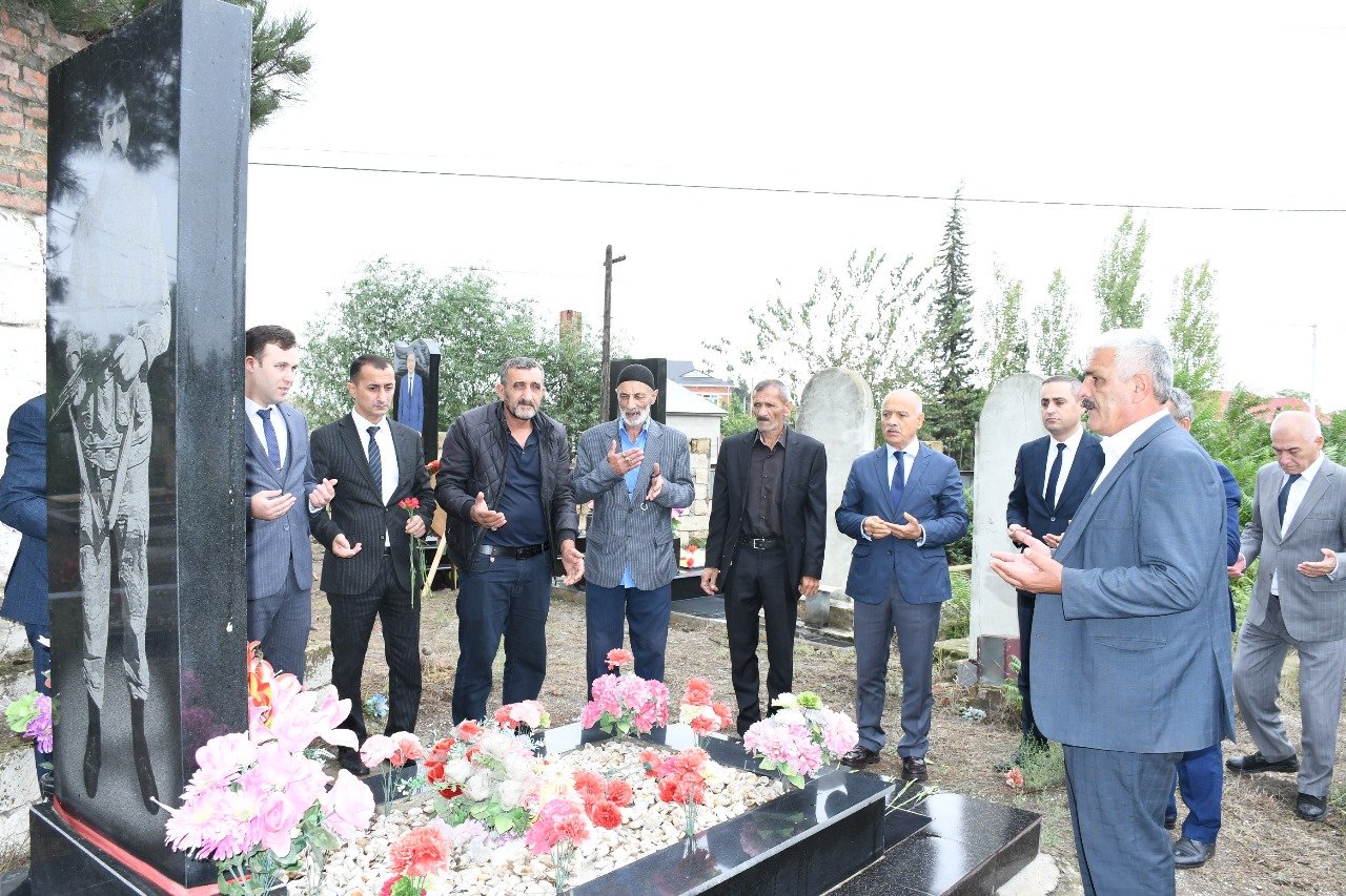 Masallıda şəhid məzarları rayon rəhbəri tərəfindən ziyarət olundu