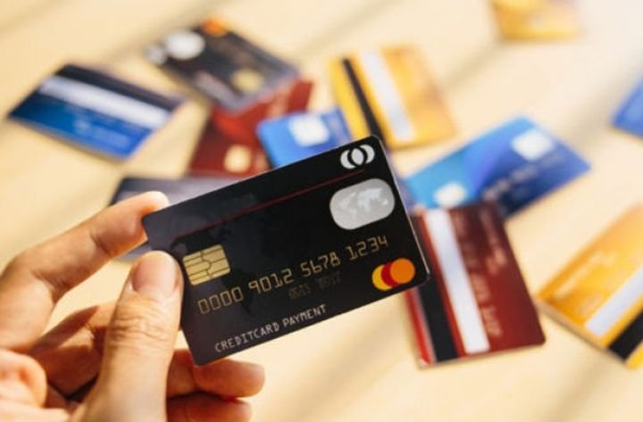 Azərbaycanda 21 milyondan çox bank kartı var