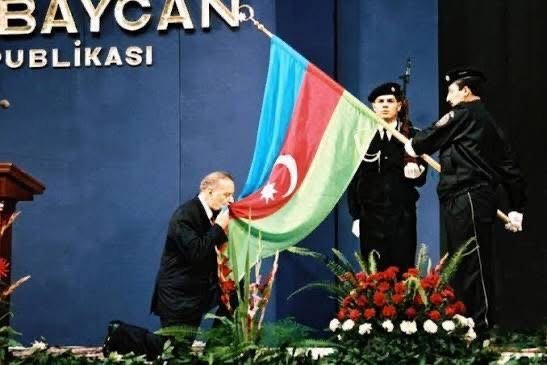 3 oktyabr 1993 – Dövlətçiliyimizin xilası