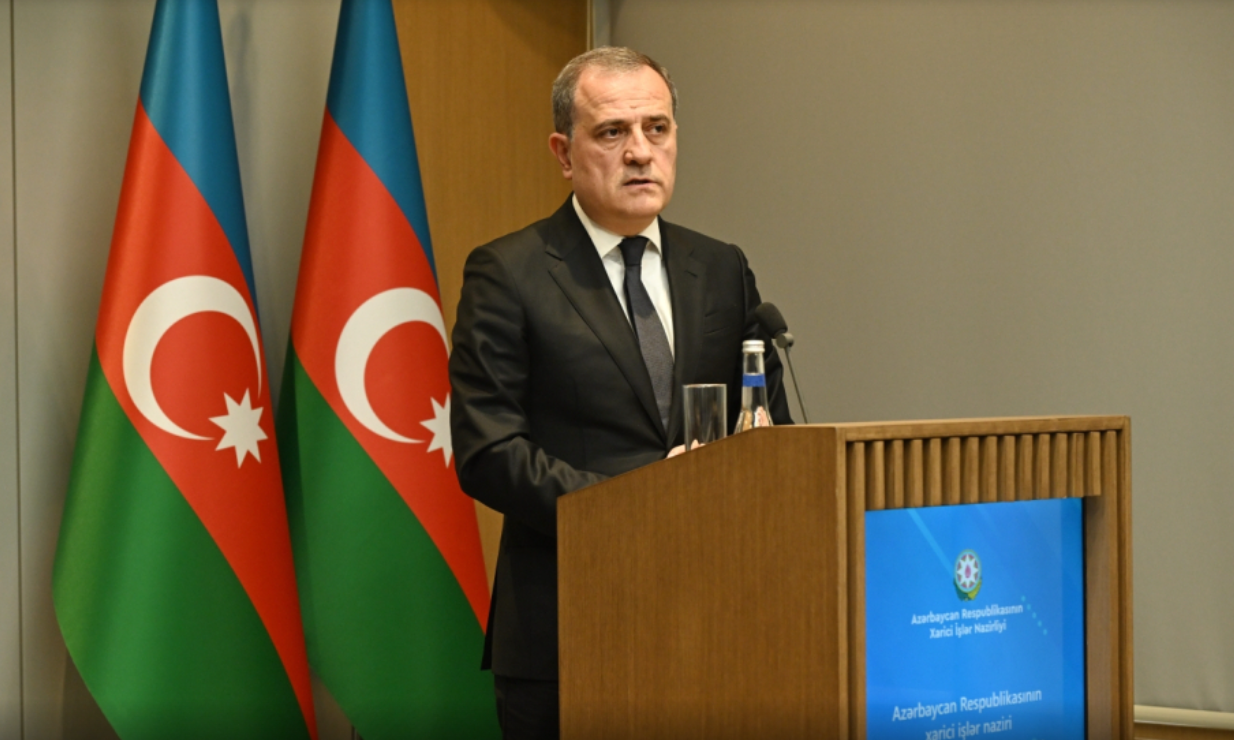 XİN başçısı: Azərbaycan üzərindən Şərq-Qərb marşrutu ilə daşınan yüklərin həcmi 90 faiz artıb