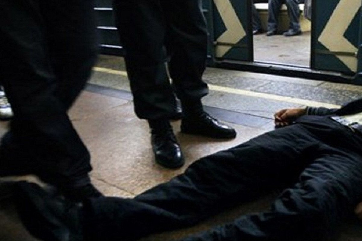Bakı metrosunda sərnişin öldü
