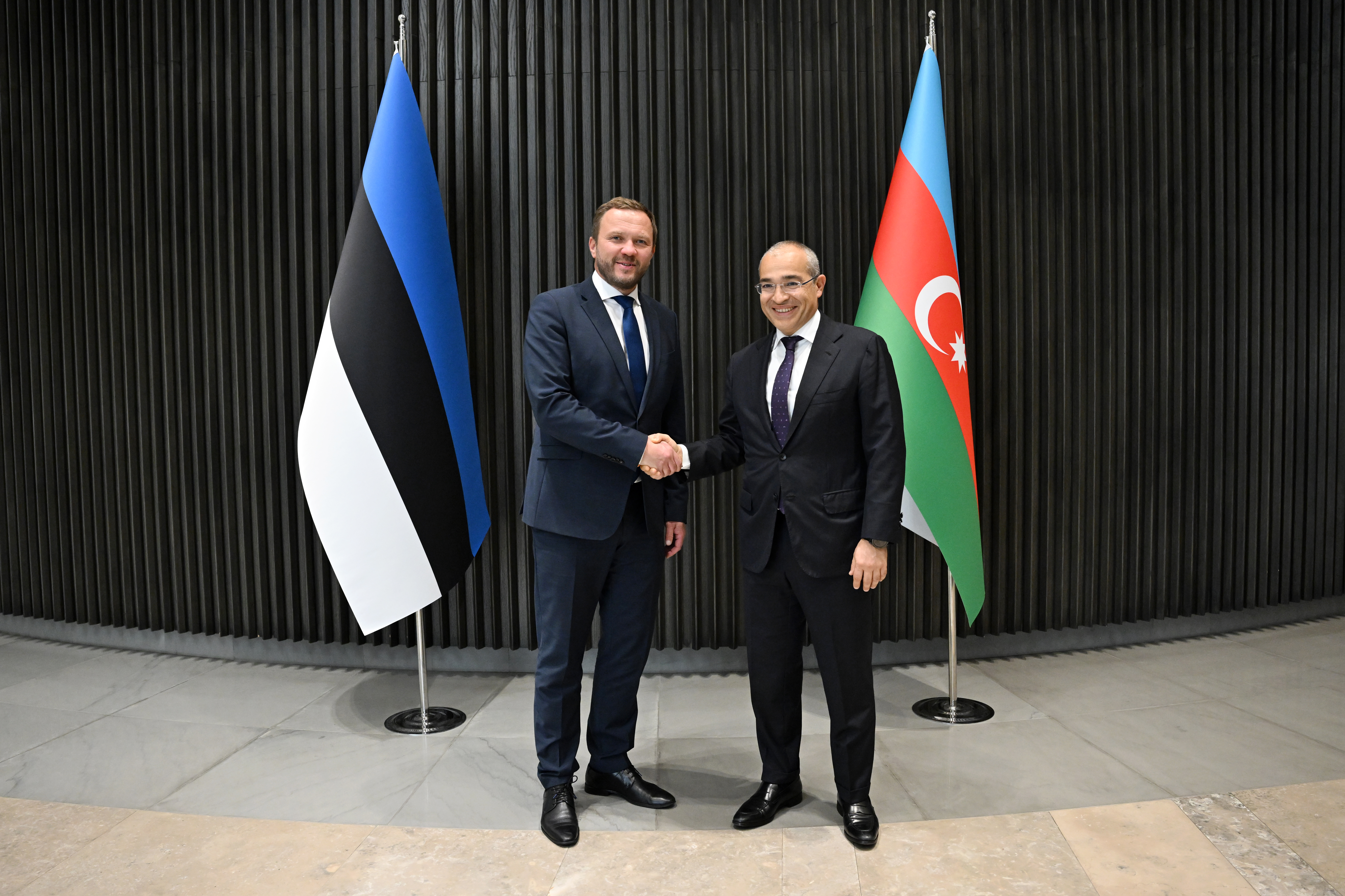 Estoniya ilə iqtisadi əlaqələrin inkişafı müzakirə olunub
