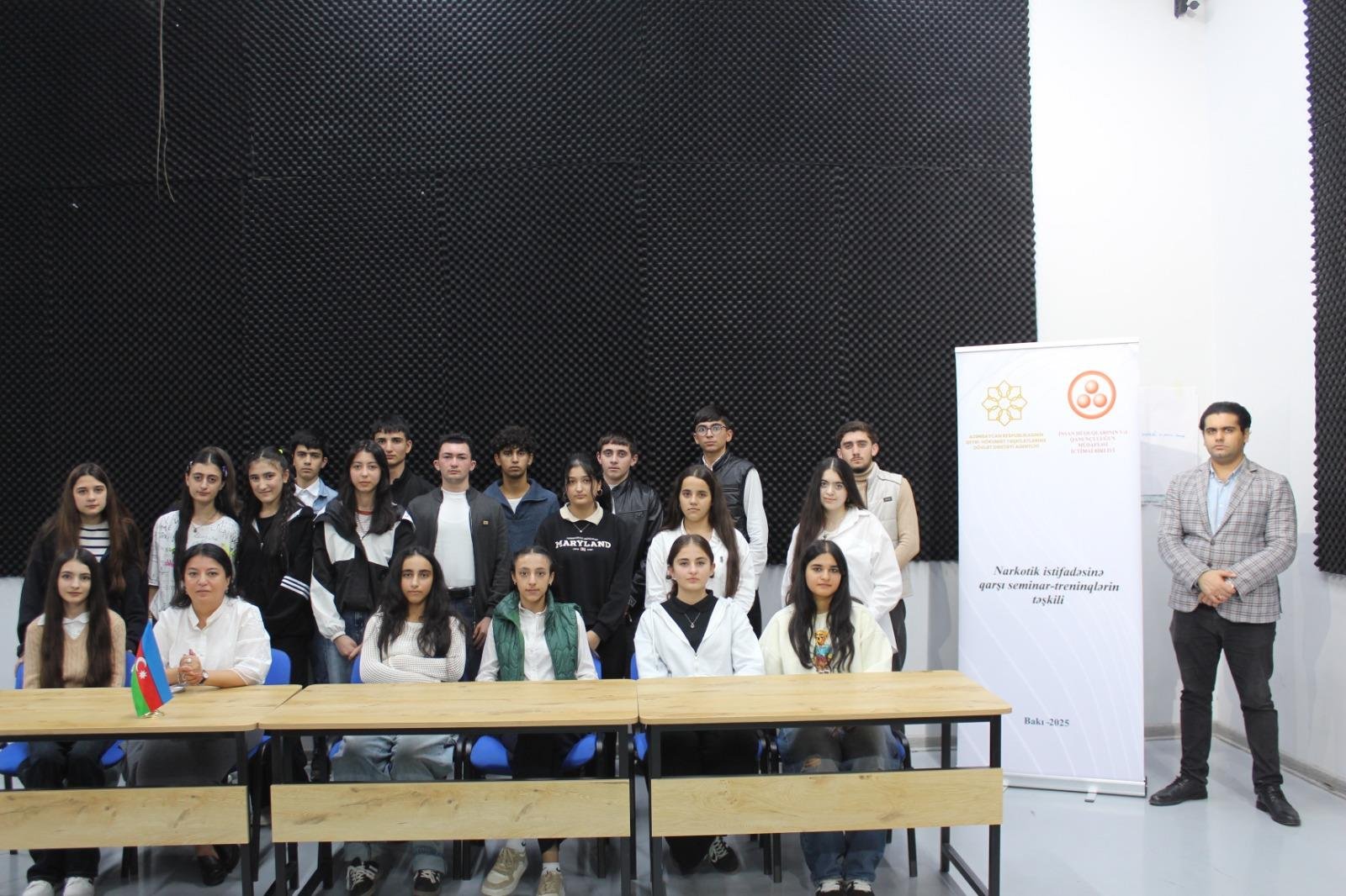 “Narkotik istifadəsinə qarşı seminar-treninqlərin təşkili” layihəsi çərçivəsində son tədbir keçirilib - FOTOLAR