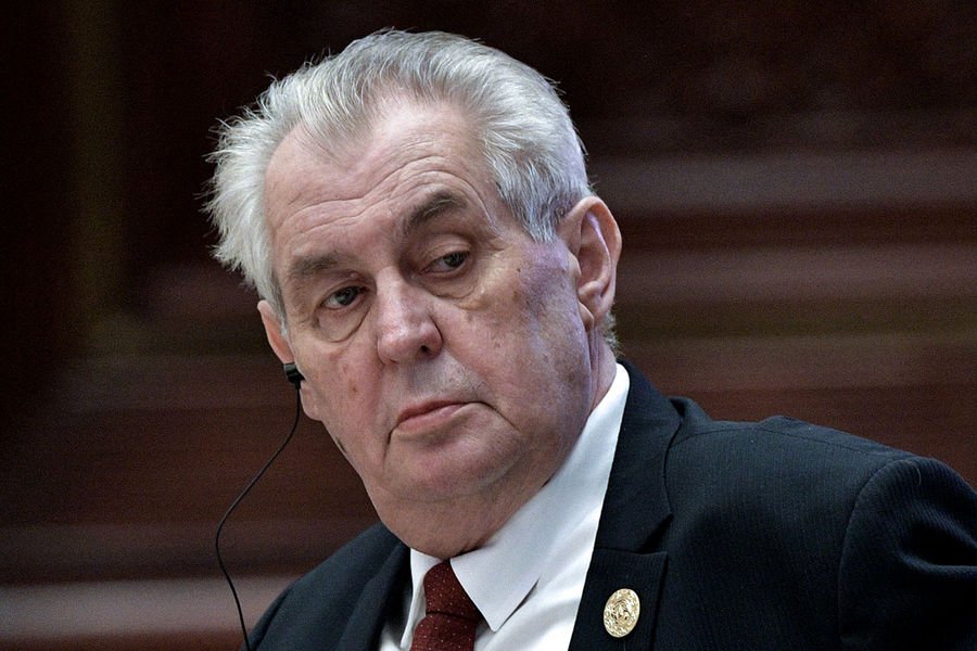 Çexiyanın keçmiş prezidenti müayinə üçün xəstəxanaya yerləşdirilib