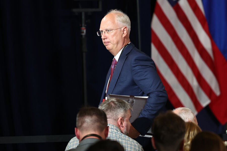 Qərb Dmitriyevin Trampın nümayəndələri ilə görüşəcəyini bildirib