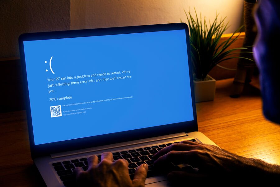 Ekspert noutbuku soyuqda açmağın təhlükəsi barədə xəbərdarlıq etdi