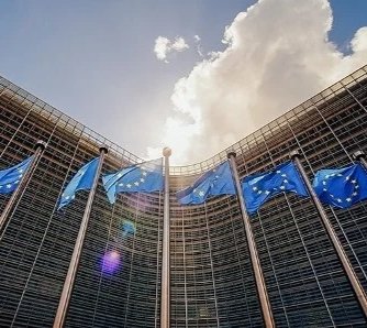 Avropa Parlamenti: Aİ–ABŞ ticarət sazişinin ratifikasiyasını dayandırıb