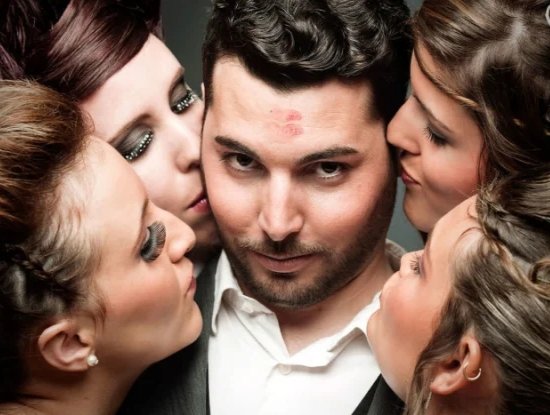 İsrailli qadınlar aldanıb: “Həm evli, həm də bekar” obrazı ilə 12 qadını aldadan kişi həbs edildi