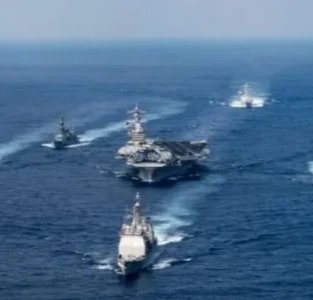 Hörmüz boğazında 6 gəminin çıxışı bloklanıb