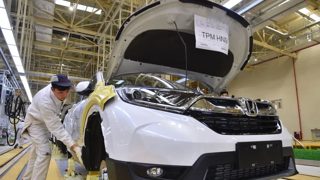 Honda 70 ildən sonra ilk dəfə illik zərəri açıqlayıb.