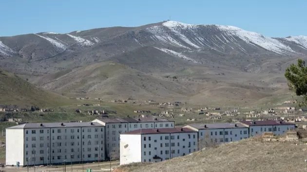Şükürbəyli kəndi kəndinə daha 165 sakin qayıdır