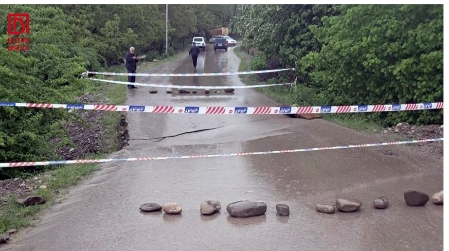 Qubada yol ÇÖKDÜ – 3 kəndin rayonla əlaqəsi KƏSİLDİ - FOTO