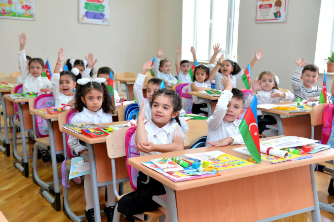 İyunun 5-də üstünlük hüququ tətbiq edilən məktəblərə I sinif üzrə sərbəst qəbul başlayır