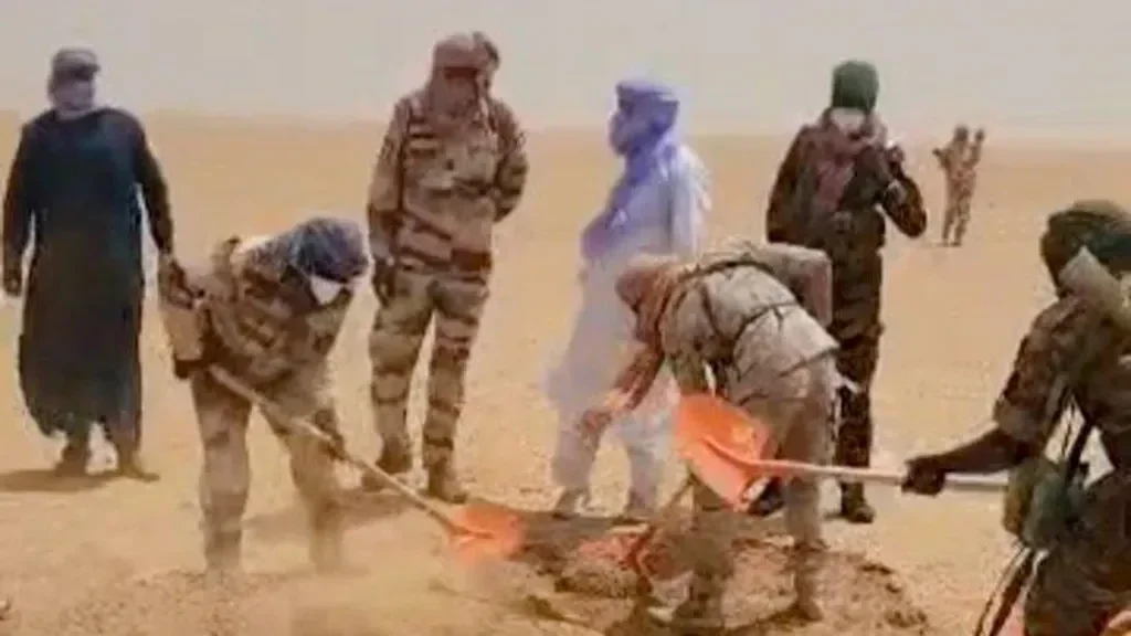 Səhrada yük maşınının xarab olması nəticəsində 49 nəfər susuzluqdan ölüb