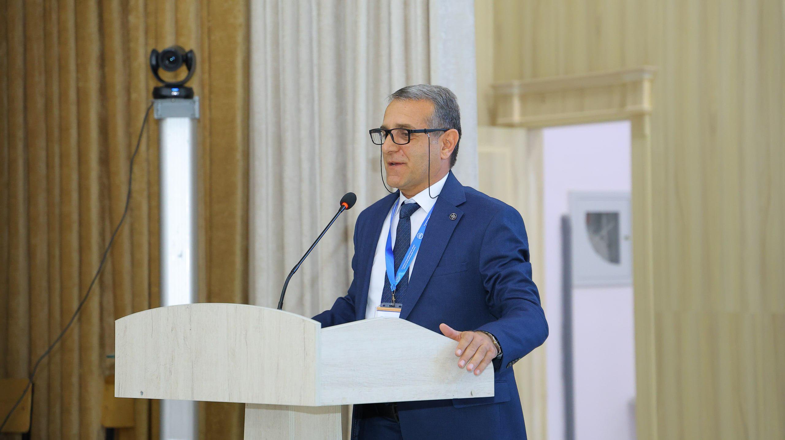Təhsil tədqiqatçısı beynəlxalq konfransda məruzə edib