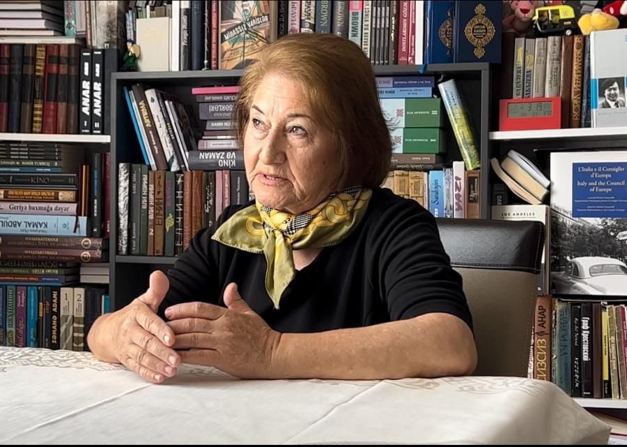 ‘’Bizə dedilər ki, daxili işlər naziri dəstəsi ilə iclası dağıtmağa gəlir… ’’   Milli Qurtuluş Günü ilə bağlı qeydlər.