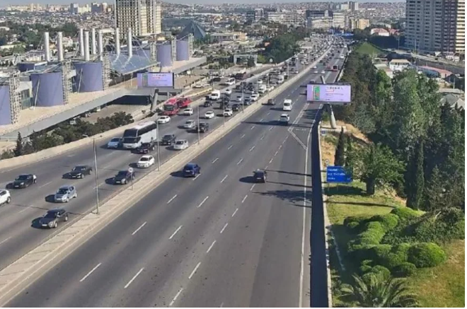 Bakıda 9 istiqamətdə tıxac müşahidə olunur