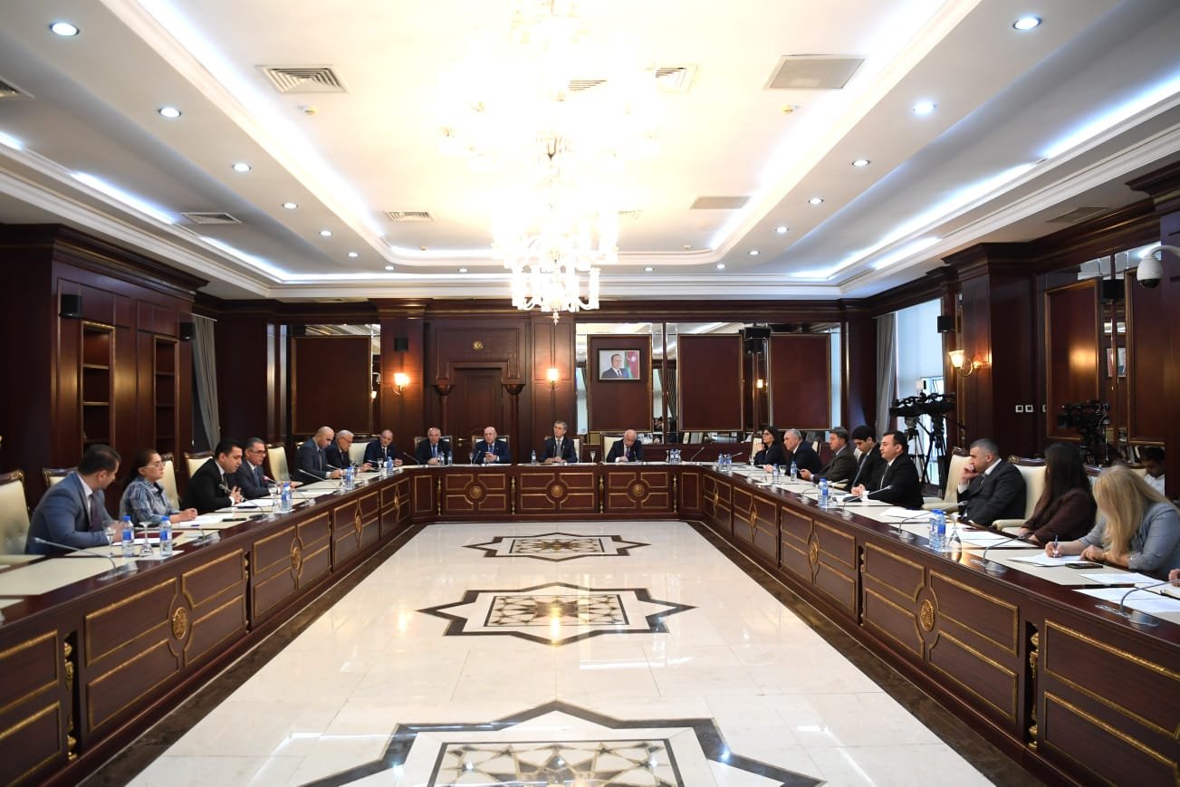 Mediada yeni dövr başlayır: Vahid Şura yaradılır, uşaqların sosial şəbəkə istifadəsinə yaş məhdudiyyəti tətbiq olunur