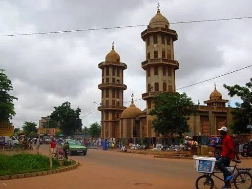 Burkina-Faso Avropa Parlamentinin qətnaməsinə görə Aİ səfirini XİN-ə çağırıb