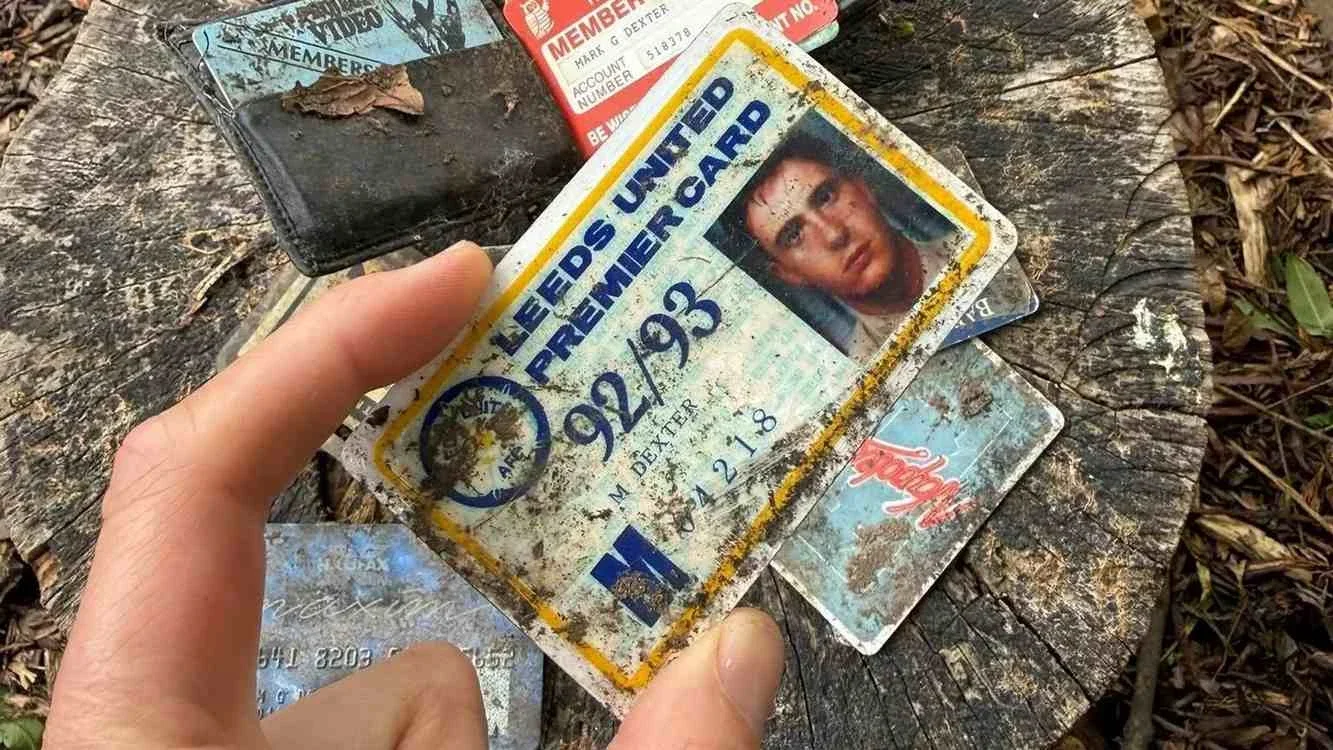 30 ildən sonra tapılan pul kisəsi sahibinə qaytarıldı