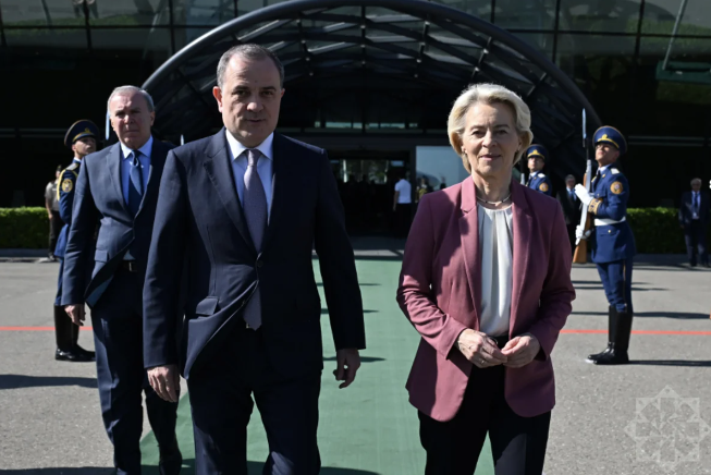 Ursula Fon der Lyayenin Azərbaycana səfəri başa çatıb