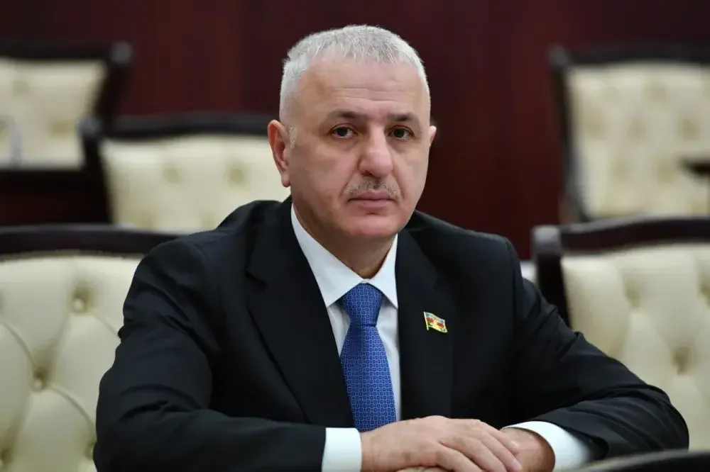 Texnoloji nailiyyətlərin arxasında da insan zəkası dayanır - Deputat