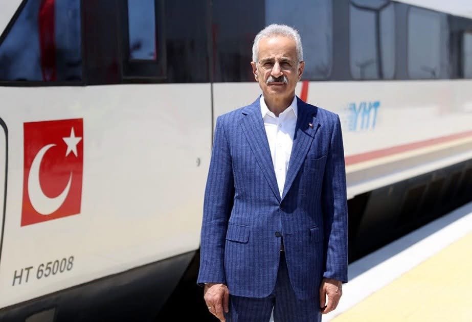Nazir: Qars-İğdır-Aralık-Dilucu dəmir yolu Azərbaycan və Ermənistanla əlaqələrin möhkəmləndirilməsinə töhfə verəcək