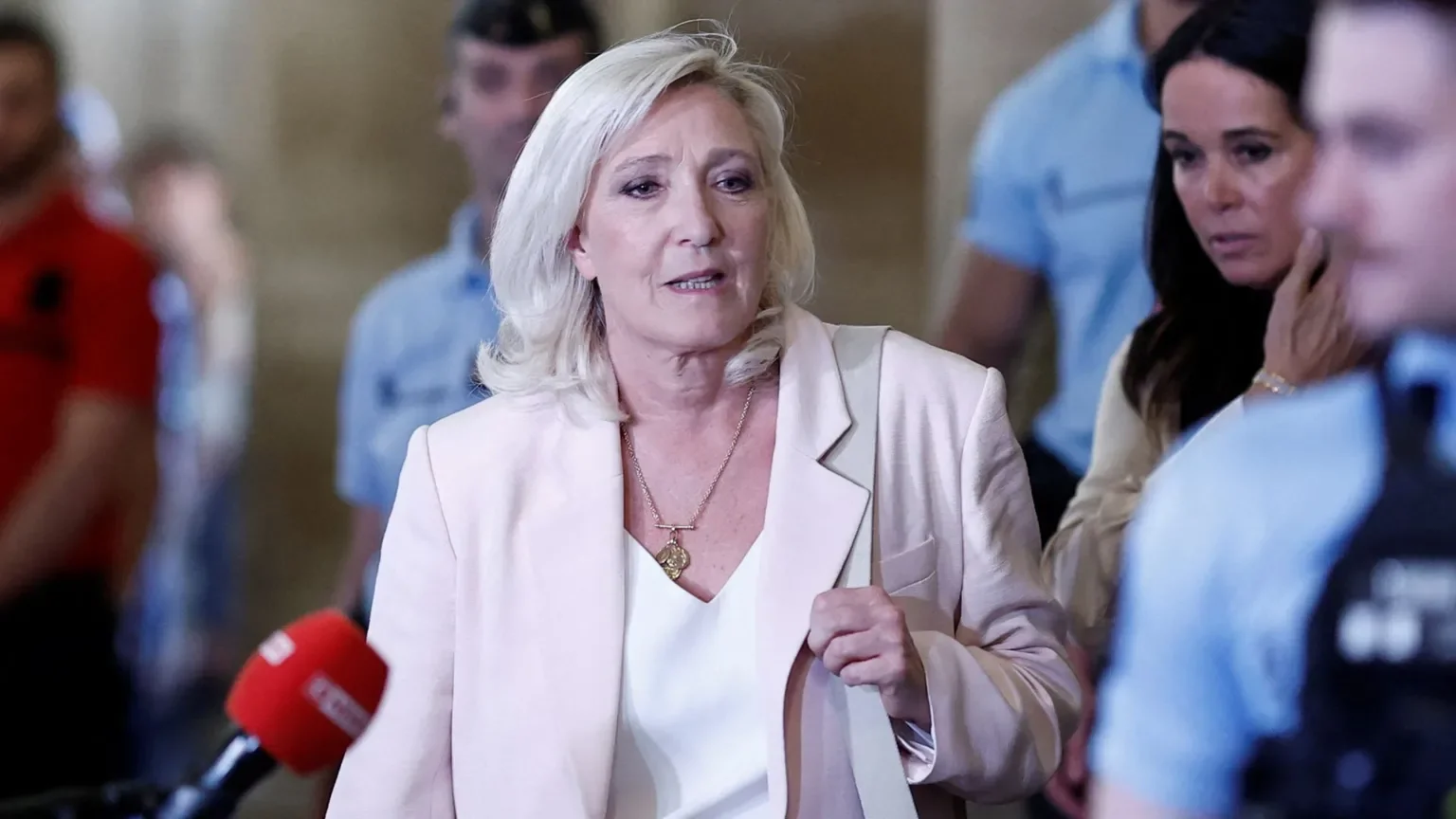 Marine Le Penin prezidentliyə namizədliyinə hüquqi maneə qalmadı