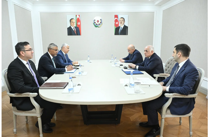 Əli Əsədov və Yan Sonders Azərbaycan ilə ÜGT arasında əməkdaşlığı müzakirə edib