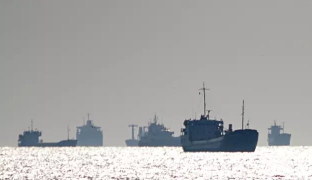 SEPAH: Hörmüz boğazı ABŞ hücumları dayandırılana qədər bağlı qalacaq