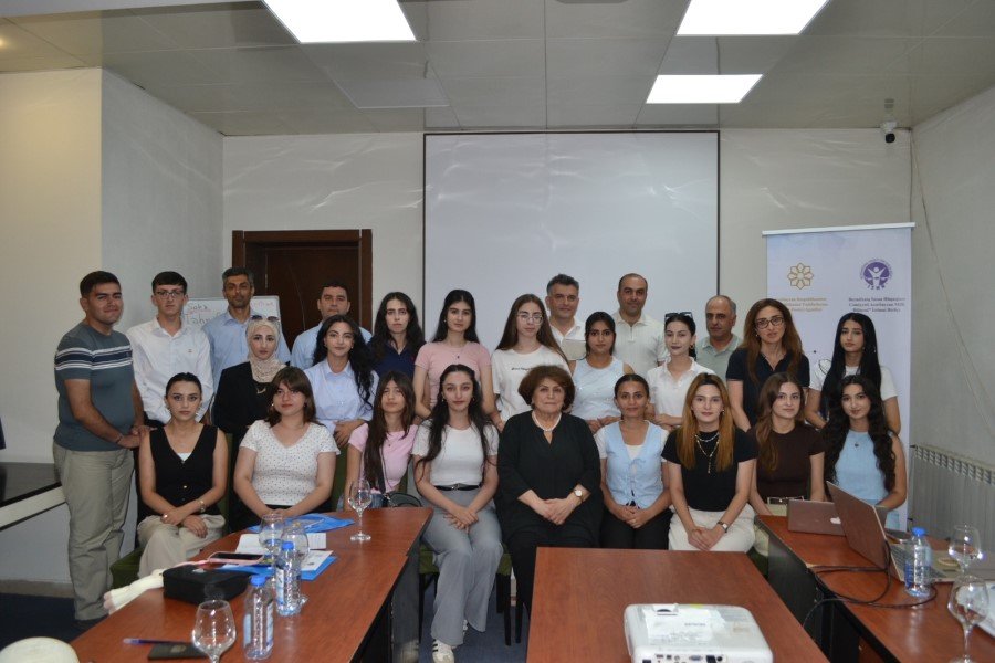 Lənkəranda qadınların ictimai nəzarətdə iştirakına dair dəyirmi masa keçirilib