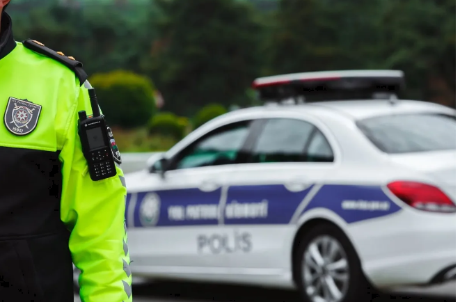 Yol polisi həftəsonu səfərə hazırlaşan sürücülərə müraciət edib