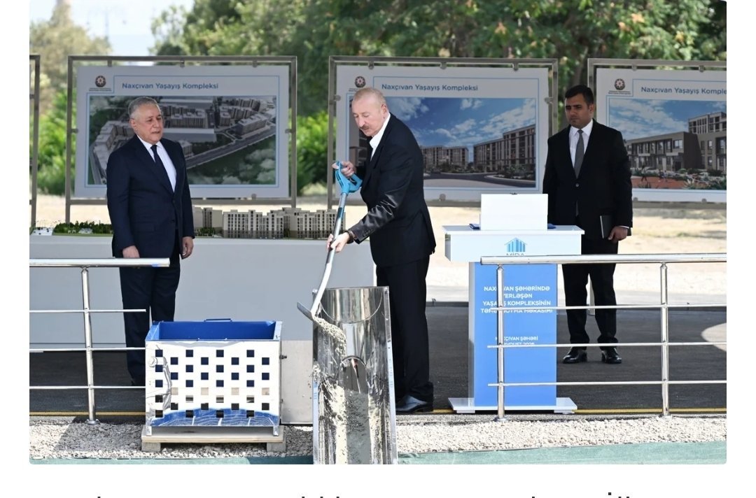 İlham Əliyev Naxçıvan şəhərində sosial evlər kompleksinin təməlini qoyub