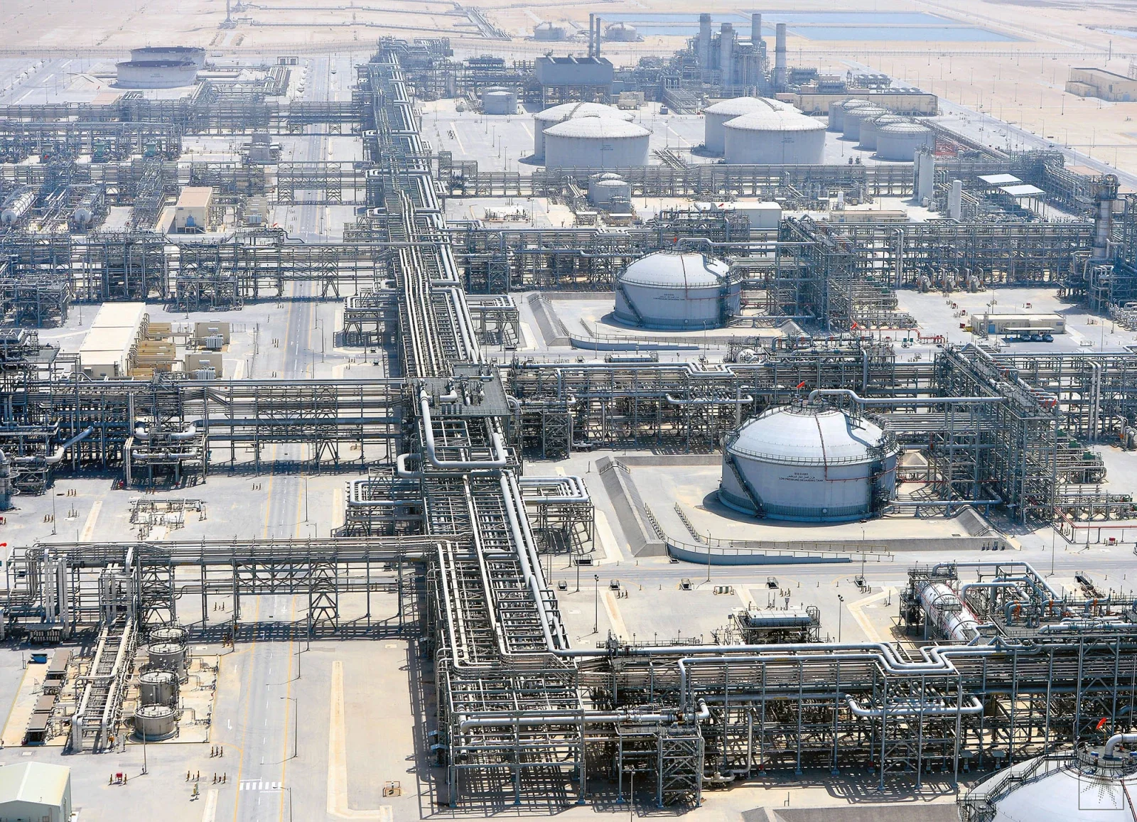 Saudi Aramco Asiyaya neft tədarükündə Hörmüz boğazından yan keçmək istəyir