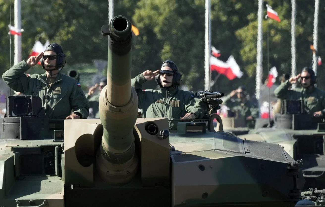 ABŞ Polşaya 4 milyard dollarlıq hərbi kredit ayırıb