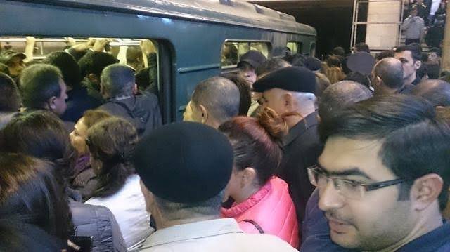 Metroda nasazlıq aradan qaldırıldı — hərəkət bərpa olundu