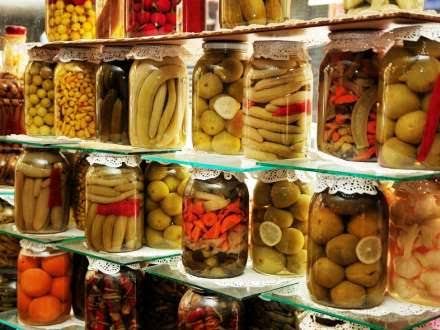 Evdə hazırlanan qidalara sertifikat tələbi yoxdur – AQTA-dan açıqlama