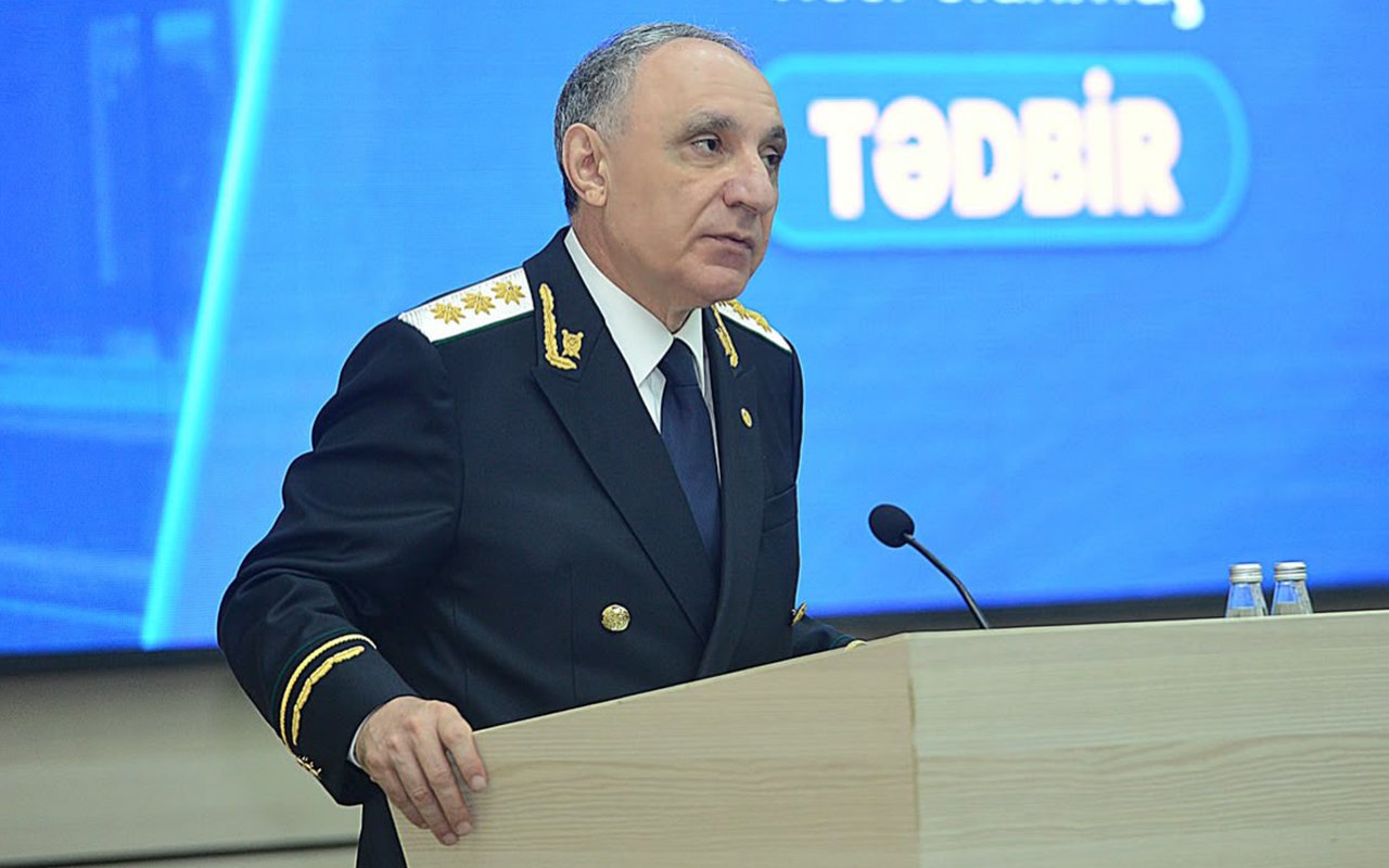 Kamran Əliyev prokuror və hakimlərə təşəkkür edib