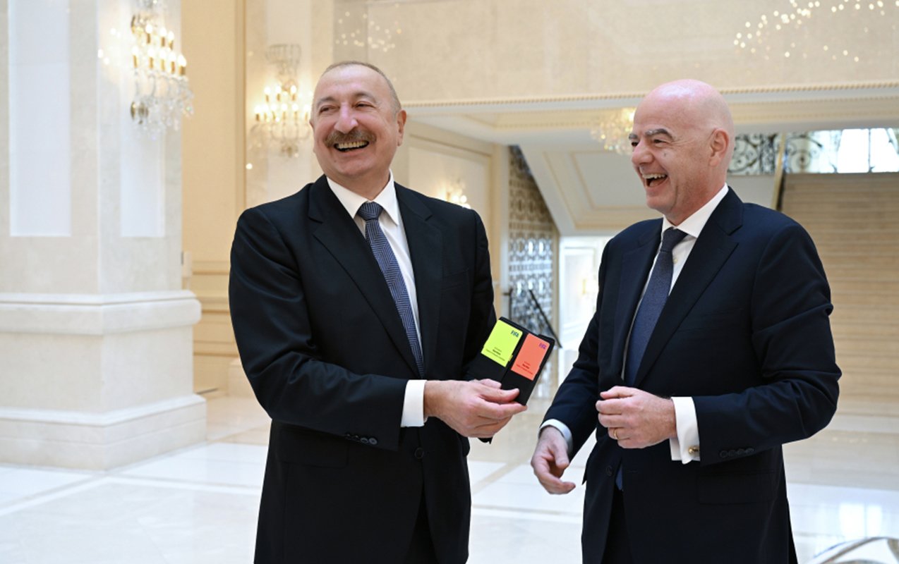 İnfantinodan İlham Əliyevə xüsusi hədiyyələr