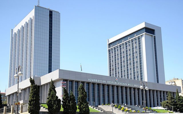 Ombudsmanla bağlı Konstitusiya qanunu layihəsi parlamentdə qəbul olundu