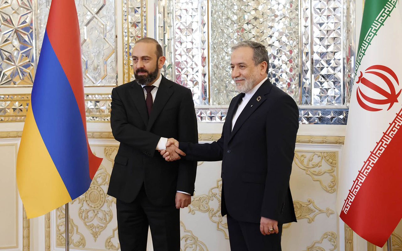Tehranda Əraqçi-Mirzoyan görüşü