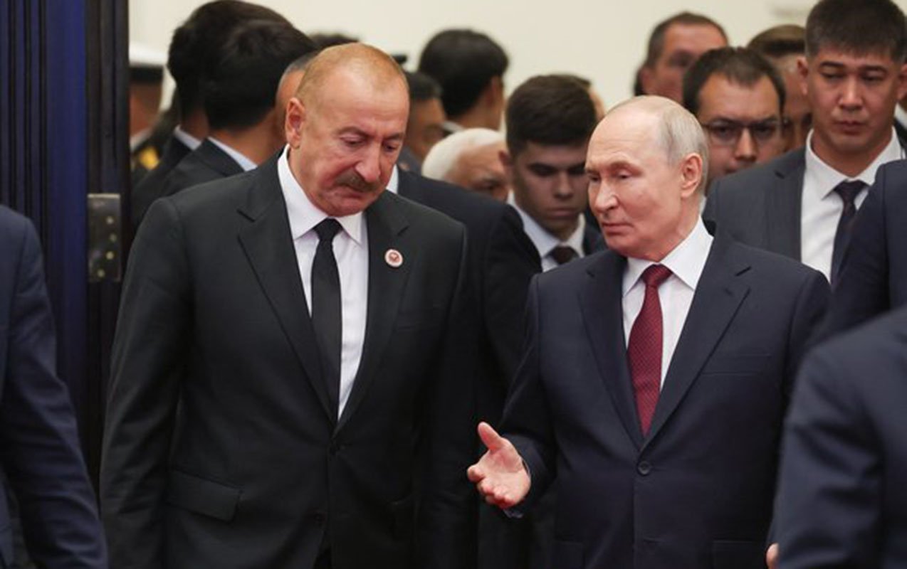 Əliyev və Putin arasında qeyri-rəsmi söhbət