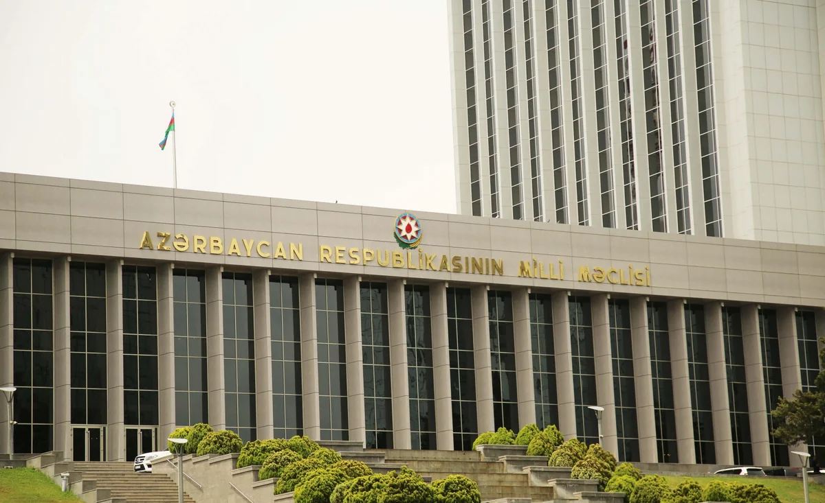 Milli Məclisin komissiyası: Xarici aktorların Azərbaycana qarşı hibrid hücumlarının miqyası xeyli artıb