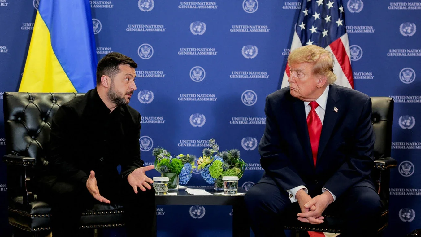 Zelenski Trampı Putinə təslim olmağa sövq etməkdə ittiham edib