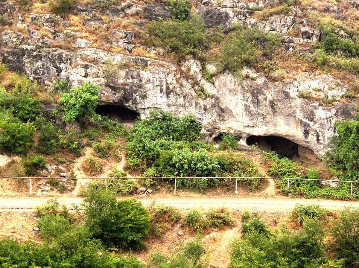 Azıx-Tağlar Arxeoloji Parkı dövlət qoruğu olub - Sərəncam