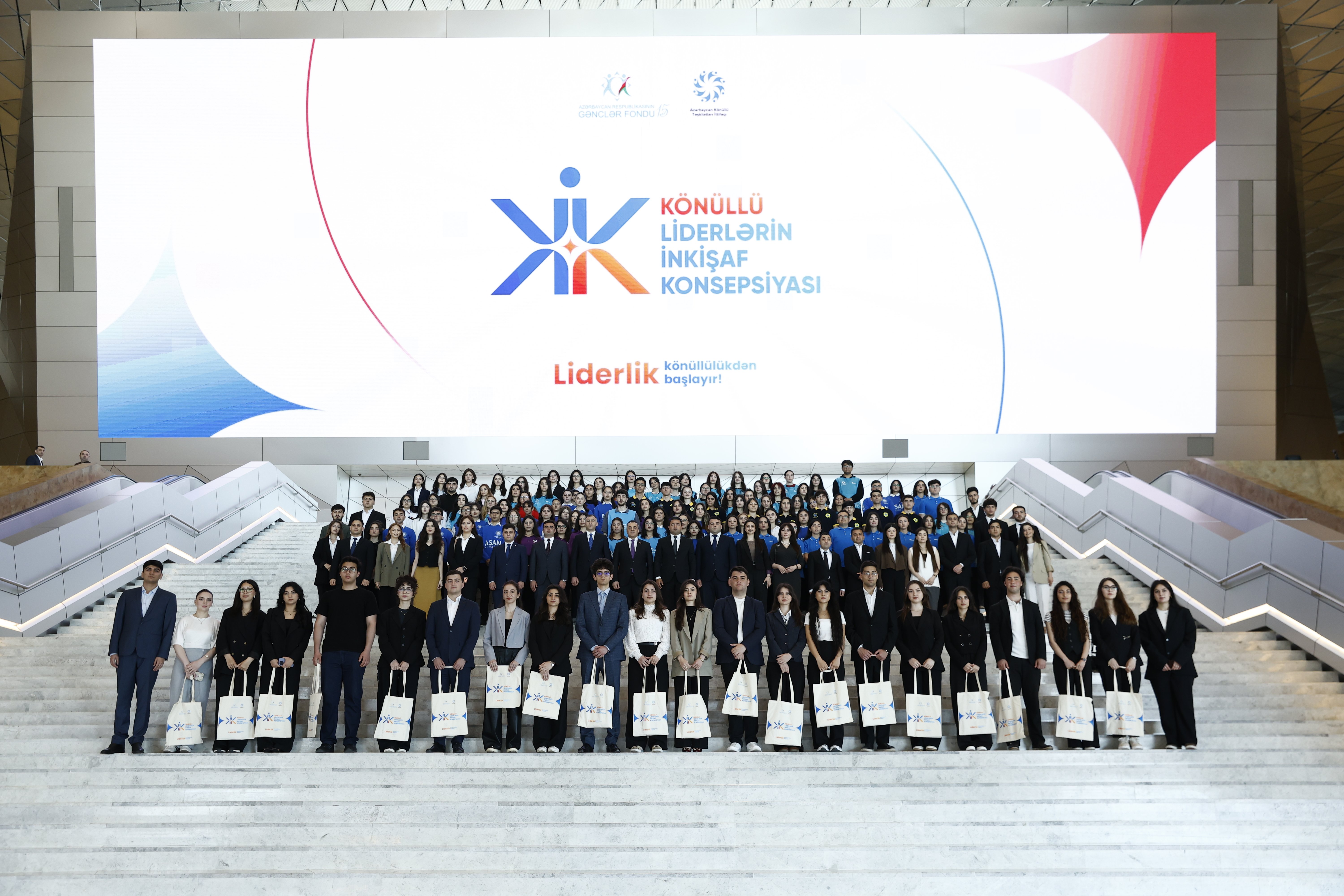 “SDG Volunteer Camp” düşərgəsi könüllü gəncləri dayanıqlı inkişaf naminə bir araya gətirib.