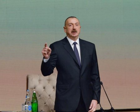 Президент Ильхам Алиев: Азербайджану необходимо всегда смотреть вперед и правильно строить последующую деятельность